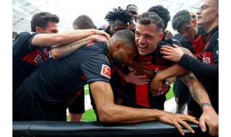 Bayer 04 Leverkusen vinder Bundesliga-titlen før tid med ubesejrede resultater