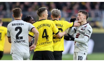 Borussia Dortmund formåede ikke at bryde Bayer 04 Leverkusens sejrsrække til sidst