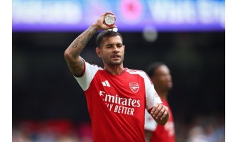 Bruno Guimarães vandt et trofæ i sin første kamp for Arsenal
