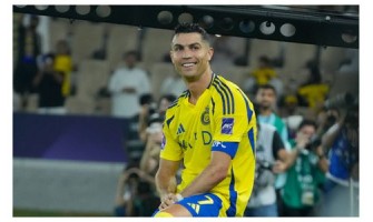 CRISTIANO RONALDOs løn slår igen fodboldrekord