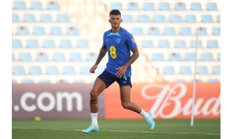 Den første forsvarsspiller, der afviste en invitation fra England