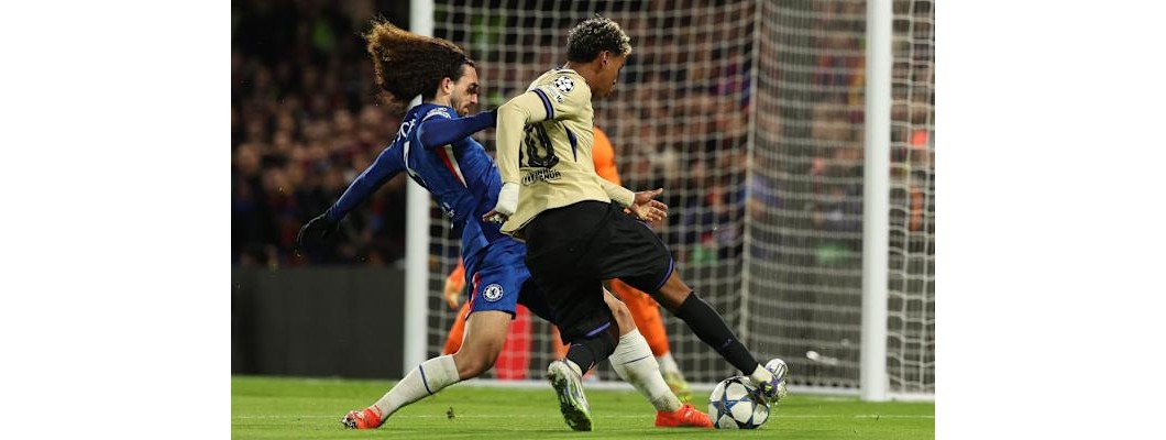 Fodboldspillere skal fokusere på træning og kampe Fodboldspillere skal fokusere på træning og kampe