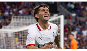 Hvad skete der i venskabskampen mellem FC Barcelona og AC Milan