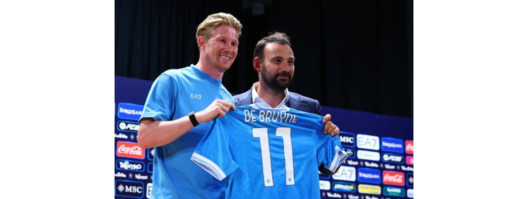 I Kevin De Bruynes filosofi er Napoli-trøjen nr. 10 blevet pensioneret I Kevin De Bruynes filosofi er Napoli-trøjen nr. 10 blevet pensioneret
