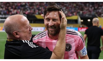 Lionel Messi sparkede endnu engang et perfekt frispark i Club World Cup