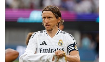 Luka Modrić har været anfører for Real Madrid i et halvt år