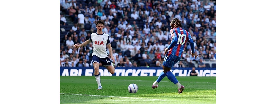 Manchester United og Tottenham Hotspur har forskellige holdninger til Europa League Manchester United og Tottenham Hotspur har forskellige holdninger til Europa League