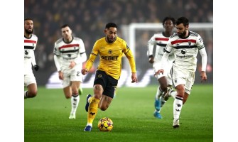 Wolverhampton Wanderers vinder på hinanden følgende kampe for at undslippe nedrykningszonen